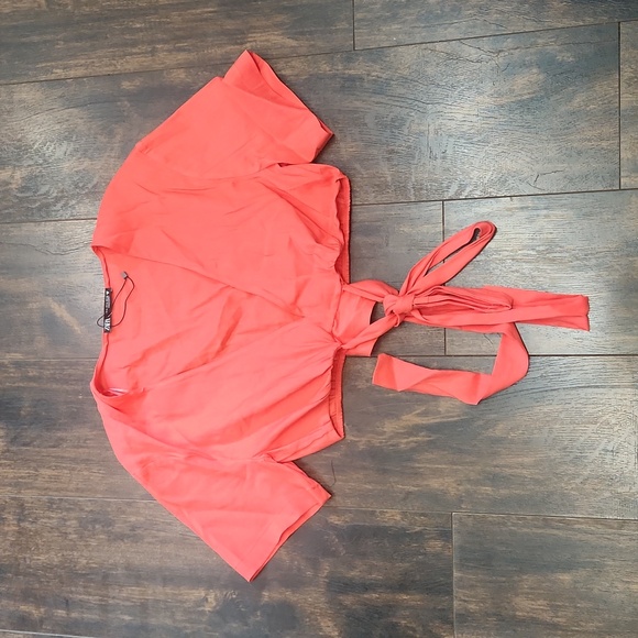 ZARA cropped wrap top L red short sleeve v-neck blouse - Picture 4 of 4